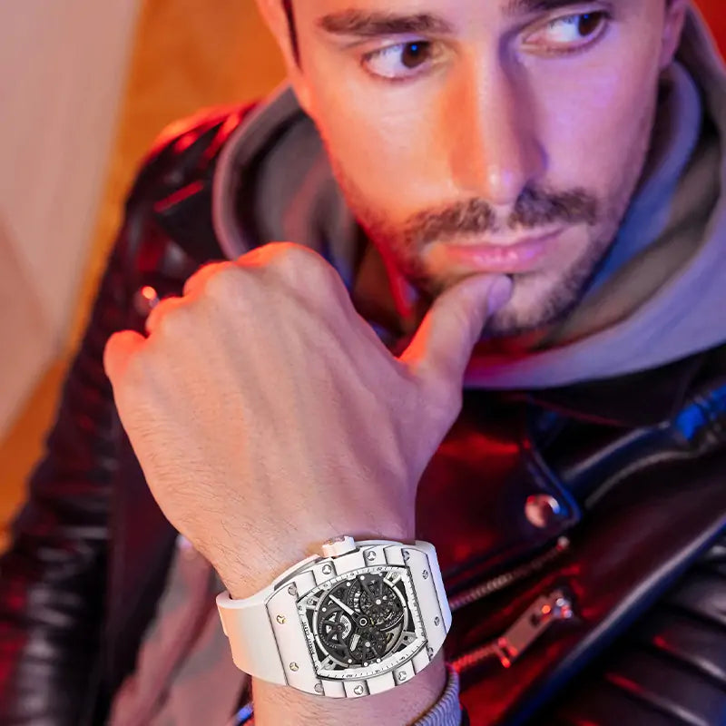 BG9004 Carbon Fiber Tonneau Automatic Watch